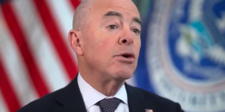 JUST IN: President Trump Revokes Secret Service Protection for Disgraced Former DHS Secretary Alejandro Mayorkas | The Gateway Pundit