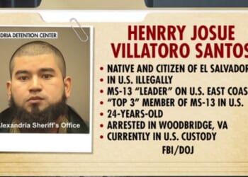 US judge agrees to delay dismissal of of MS-13 leader's case