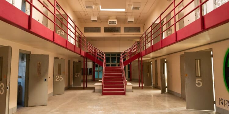 Illegal aliens may soon get 'expedited' pardons and commutations in Washington state, perhaps leapfrogging US citizens