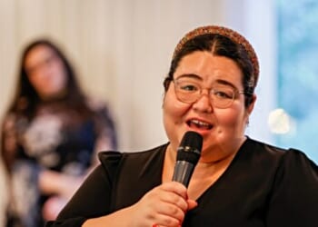 Illegal Alien Activist Boasts She Is 'Undocumented, Unafraid, Queer' at 'Hands Off' D.C. Protest