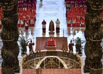 PHOTOS: Pope Francis is brought to St. Peter’s Basilica