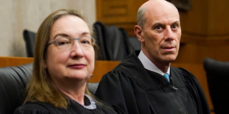Wayne Root Reports on the Deadly Covid Vaccine, Open Borders, Resistance Judges and Most Importantly, Trump's Tariffs! | The Gateway Pundit