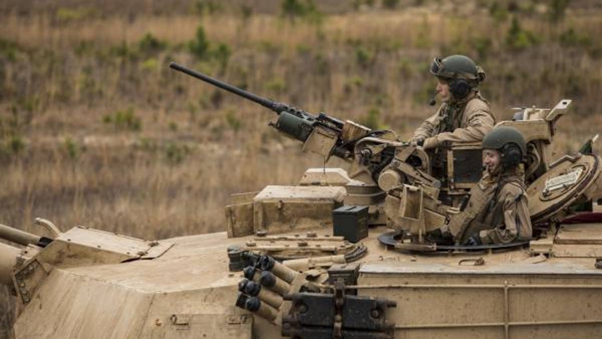 Army tank gunner