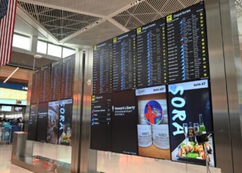 Newark airport chaos: Congress moves to address aging air traffic control system
