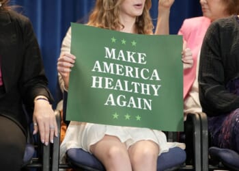 Trump taps MAHA-favorite doc to replace surgeon general nominee