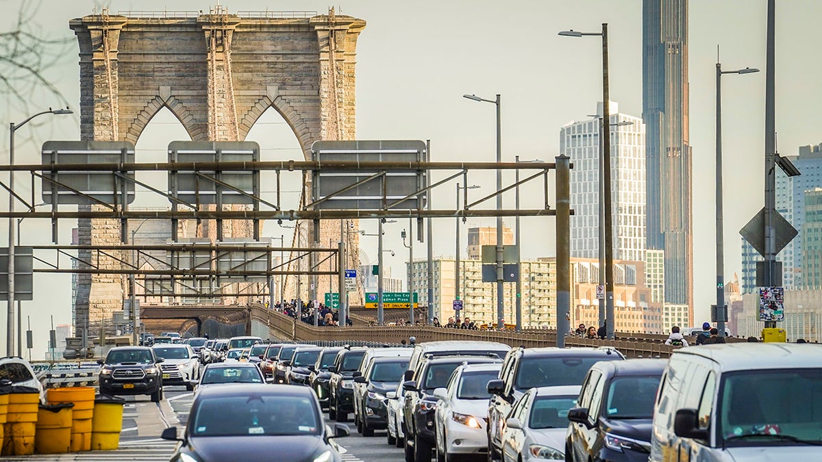 Brooklyn Bridge traffic