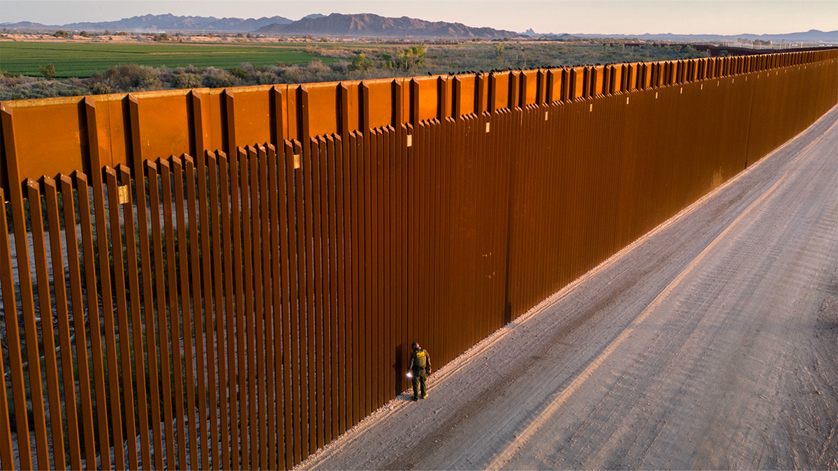 arizona border wall