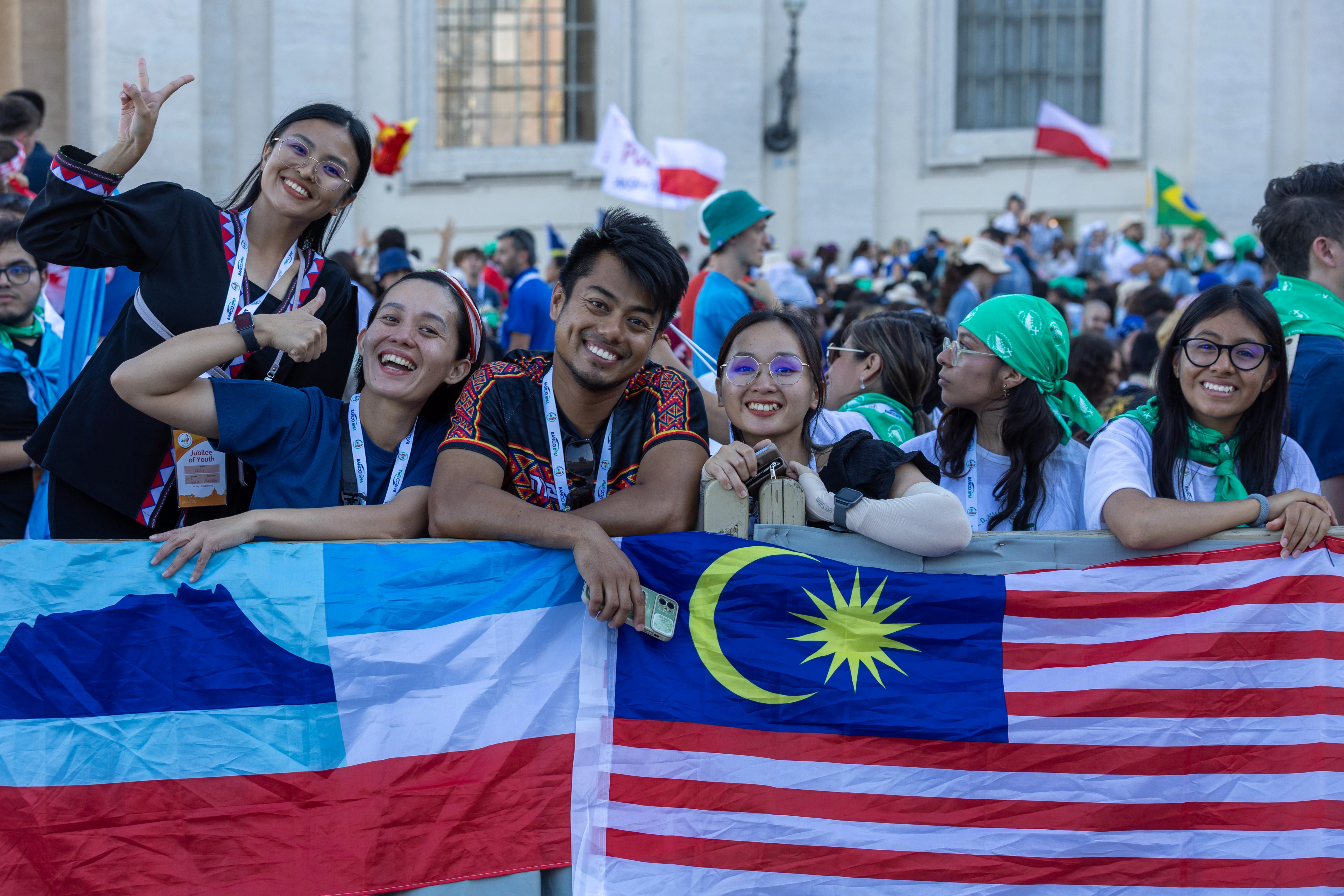 Young people gather for the Jubilee of Youth welcome Mass on July 29, 2025, in St. Peter’s Square at the Vatican. Credit: Daniel Ibañez/CNA