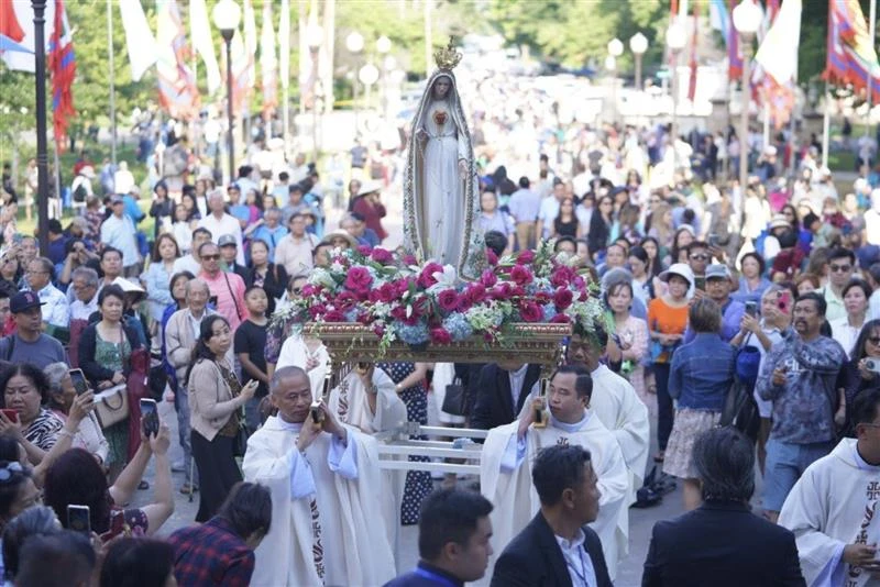 Thousands of Vietnamese Catholics gather in Missouri for Marian pilgrimage – Catholic World Report