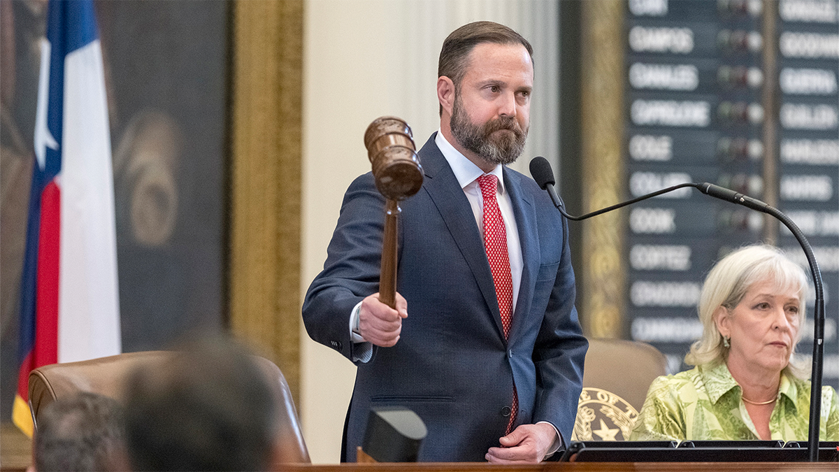 House Speaker Dustin Borrow of Lubbock, ends the special session after failing to reach a quorum on Friday, Aug. 15, 2025, in Austin, Texas. 