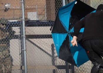 'Rioter' allegedly carrying firearm arrested outside Illinois ICE facility