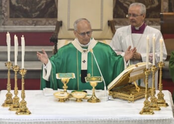 Pope Leo XIV restores custom of Christmas Day Mass – Catholic World Report