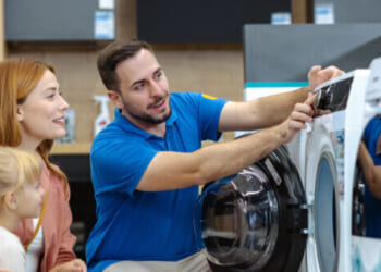 Core Inflation Slowed In August Amid Strong Spending and Wage Gains