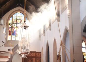 Monumental censer at Christendom College chapel represents ‘grandeur of Christ the King’ – Catholic World Report