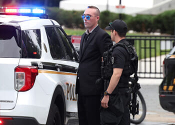 Secret Service Arrests Man Attempting to Scale White House Fence