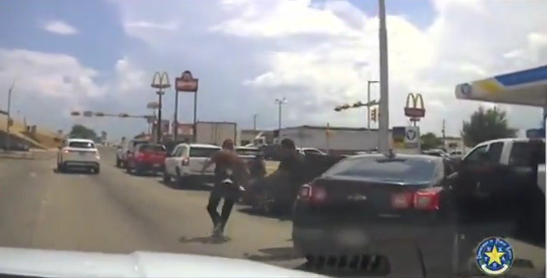 Texas DPS Release Dashcam Video of High-Speed Chase with Smuggler - Six Illegal Aliens Bail from Vehicle (VIDEO) | The Gateway Pundit