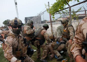 Trump to Deploy National Guard amid Chicago Riots