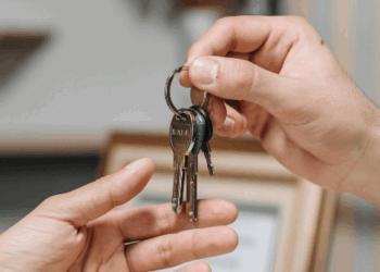 Veteran and Family Given Home After Losing Everything to Hurricane Ian