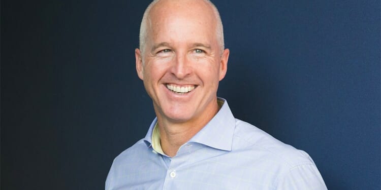 Bronze Star veteran launches GOP campaign for Massachusetts governor