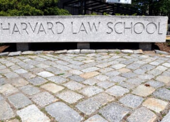 ‘Rat Hunting’ Harvard Law School Professor Weaved His Way Through America’s Elite Institutions