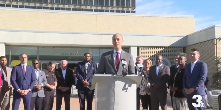 AP Says Democrat Fetishizing Assassinations Of Republicans Is Actually A Story About GOP Pouncing