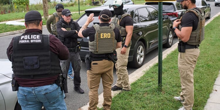 DHS condemns Texas Halloween display depicting hanging of ICE agents