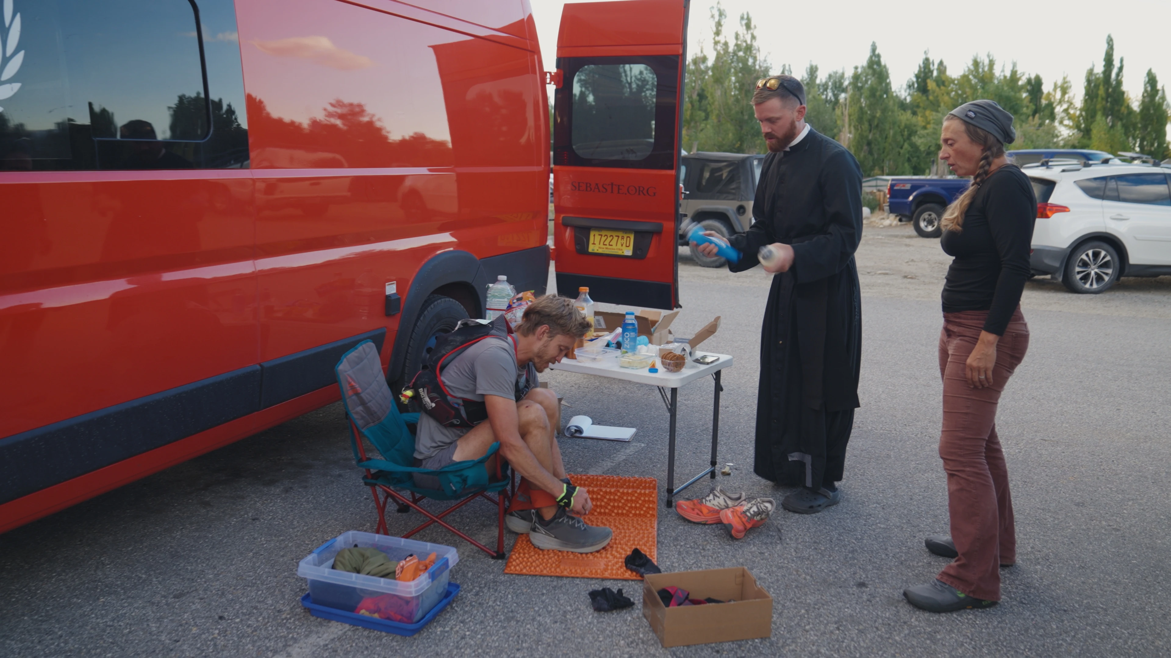 Jonathan Kuplack and his care team at an aid station during "The Mammoth." Credit: Jacob Schmiedicke