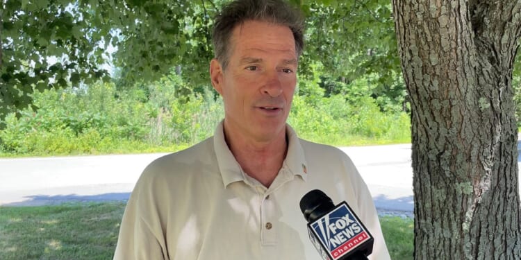 Former GOP senator builds war chest for bruising New Hampshire primary