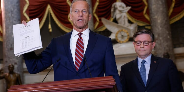 Republicans reckon with funding deadline amid shutdown impasse with Dems