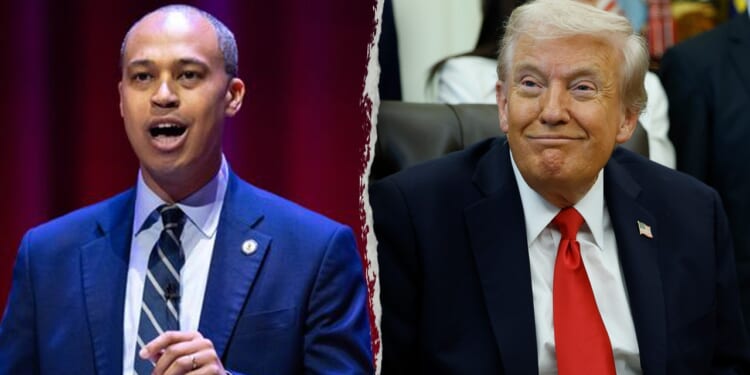 Democratic candidate targets Trump more than GOP rival in VA debate