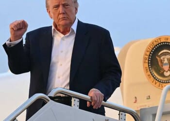 Secret Service finds suspicious hunting stand with line of sight to Trump’s Air Force One