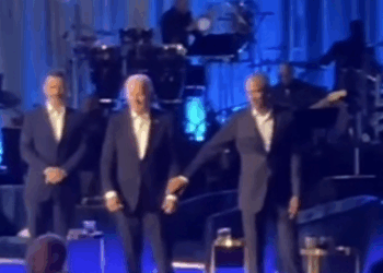 Hunter Biden furious at Obama for guiding father offstage at fundraiser