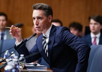 Hawley introduces farm and SNAP funding bills amid government shutdown