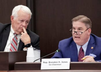 North Carolina Republicans complete redistricting to gain GOP seat