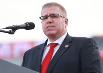 Darren Bailey loses son, daughter-in-law, grandchildren in helicopter crash