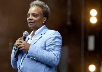 Bondi puts ex-Chicago Mayor Lori Lightfoot on notice over ICE comments