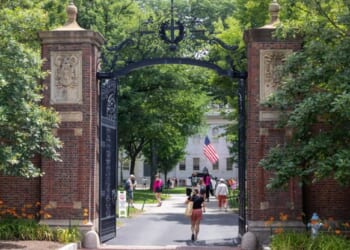A Harvard Dean Defended Death Threats Against Trump. The University Has Said Nothing.