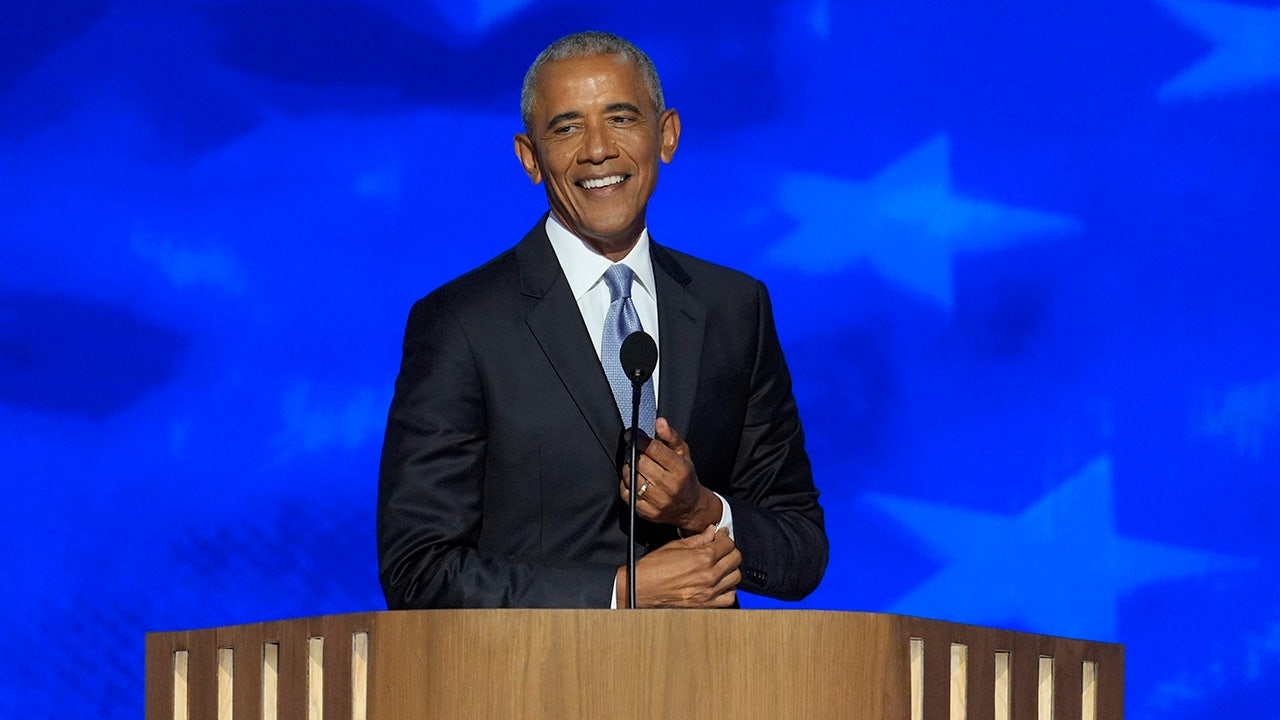 Obama campaigns for Democrats in New Jersey, Virginia governor races