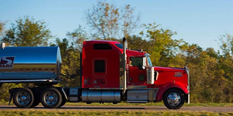 Truckers push back on driver-shortage ‘myth’ that has led to flood of foreigners in long-haul industry