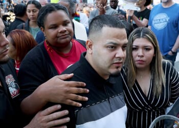 Judge questions Trump plan to send Salvadoran to Liberia over trial