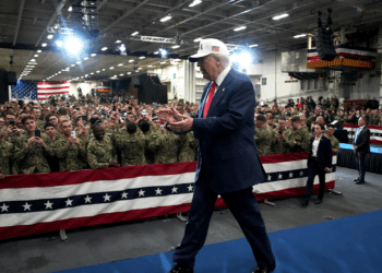 President addresses service members during Asia tour