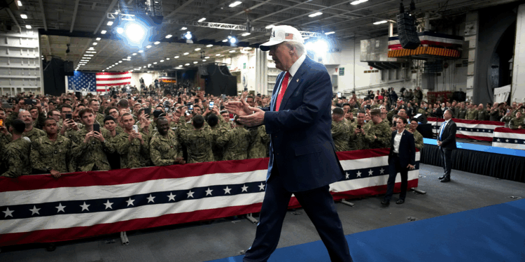 President addresses service members during Asia tour