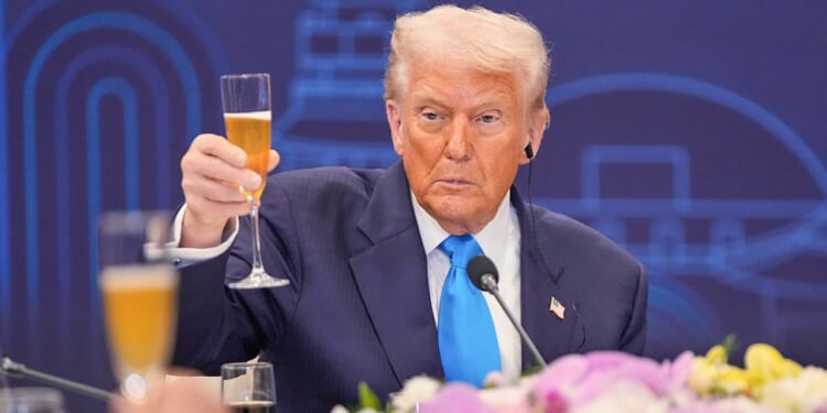 Trump touts 'trillions' from Asia trip ahead of Xi Jinping meeting