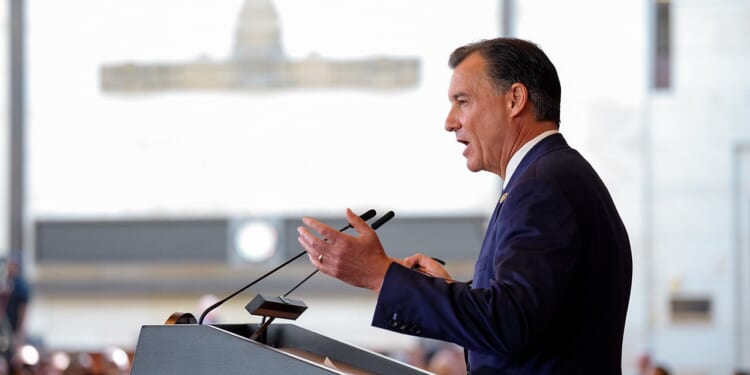 Democrat Suozzi endorses Cuomo over party's NYC mayor nominee Mamdani