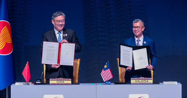 Association of Southeast Asian Nations Signs Free Trade Agreement Upgrade with China