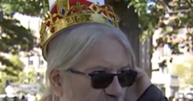 Boston 'No Kings' Rally Mostly Older White Hair Folks