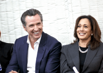 California Democrats Newsom and Harris keep 2028 presidential options open