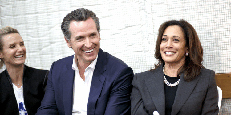 California Democrats Newsom and Harris keep 2028 presidential options open