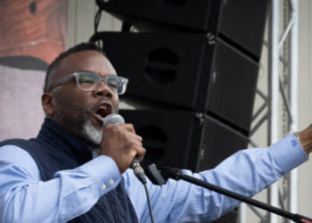 Chicago Mayor Brandon Johnson Calls for Arrests of ICE Officers