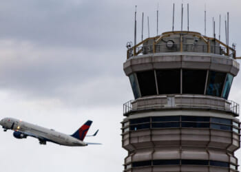 Delta and United Airlines Call on Congress to Reopen the Government with a Clean CR
